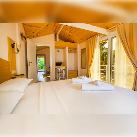 Yalim Hotel